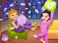 https://playallgames.online/game/crazy-pillow-fight-sleepover-party