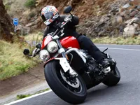 https://playallgames.online/game/triumph-rocket-3-puzzle